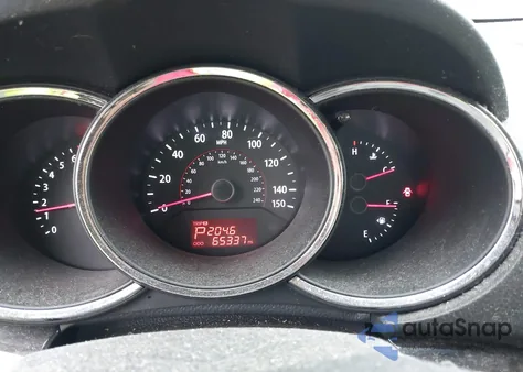 2013 Kia Sorento Lx z USA, uszkodzony, nr VIN 5XYKTCA6XDG332628